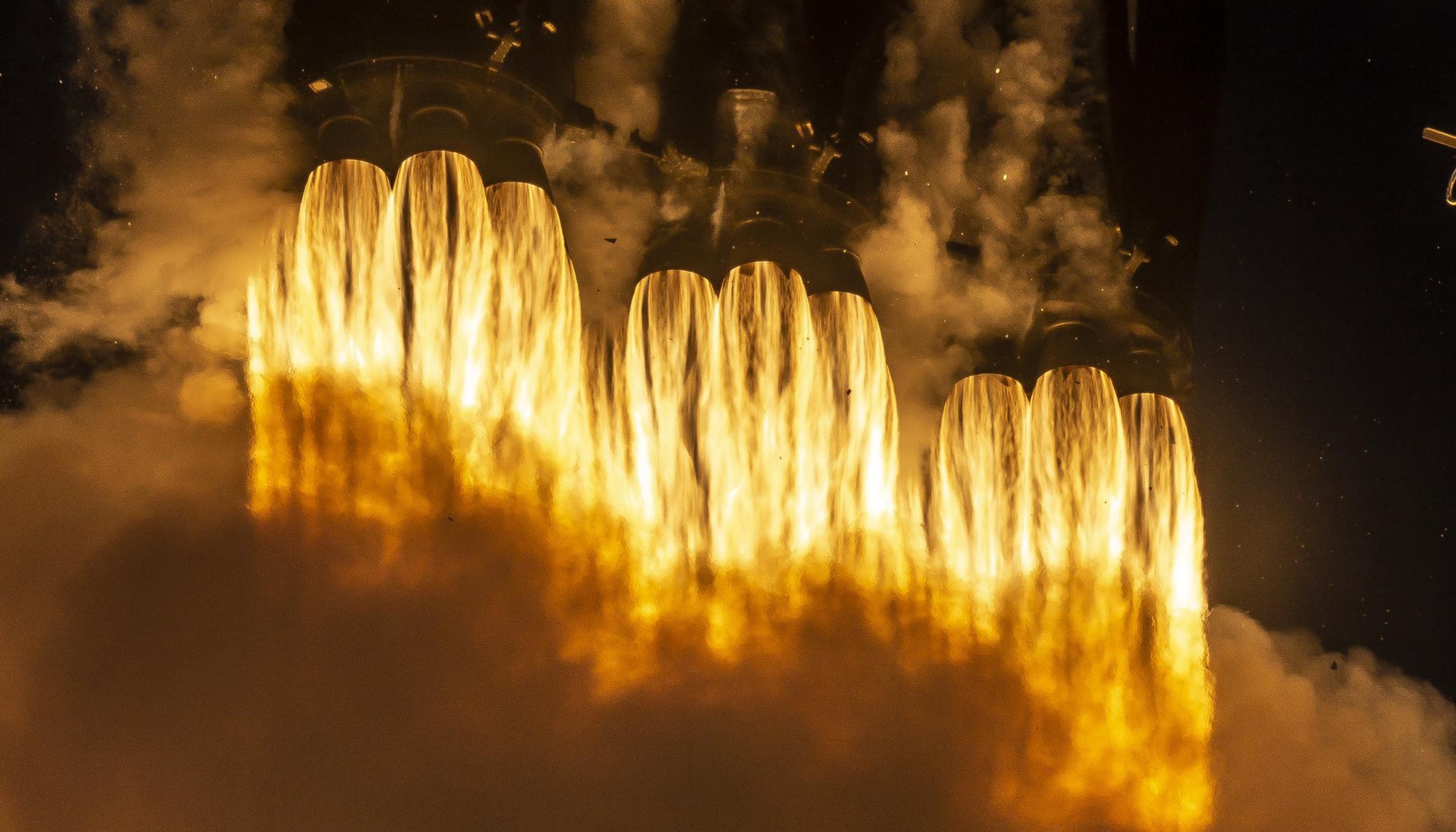 Falcon Heavy space x